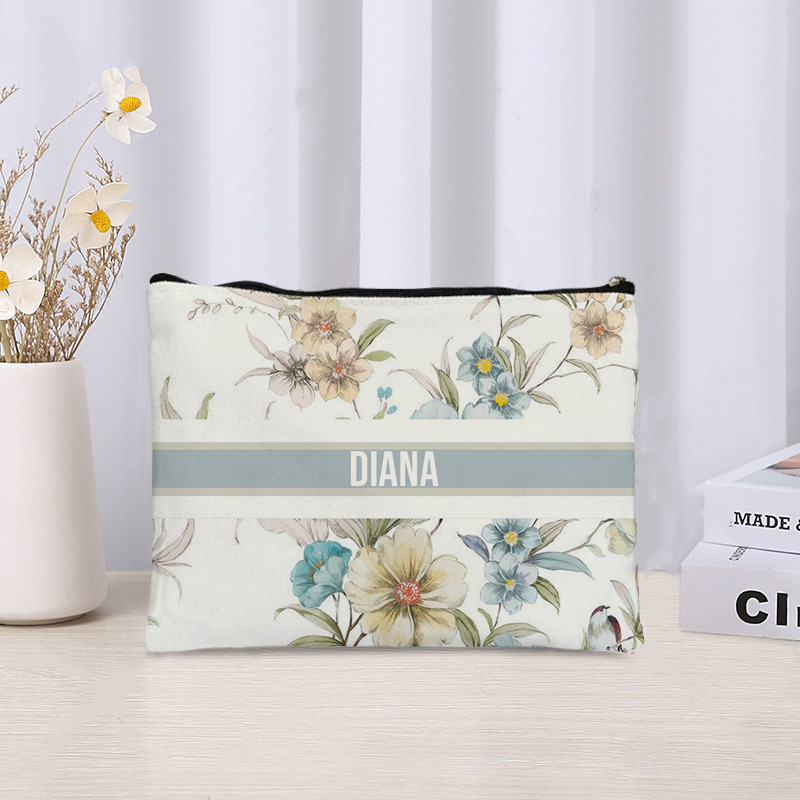 Borsa cosmetica con nome perso - Luxury Skincare And Makeup Brands recensione e prezzo